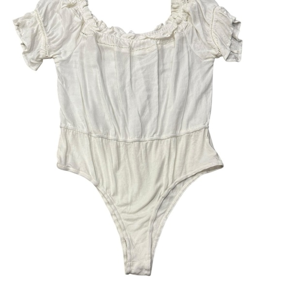 GUC White Ruffled Bodysuit Emory Park Sz Large - Picture 1 of 8